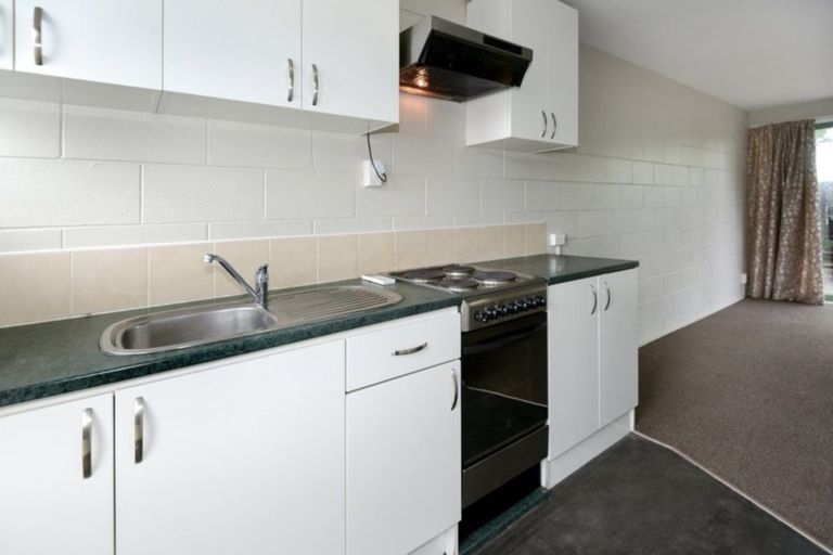 Photo of property in 4/267 Pages Road, Wainoni, Christchurch, 8061