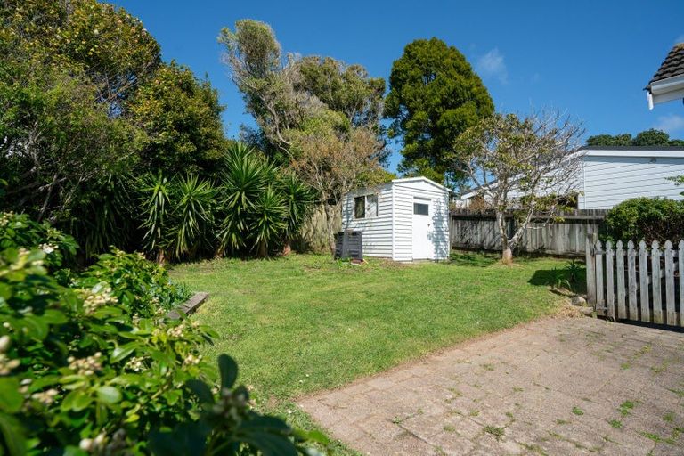 Photo of property in 23 Friend Street, Karori, Wellington, 6012