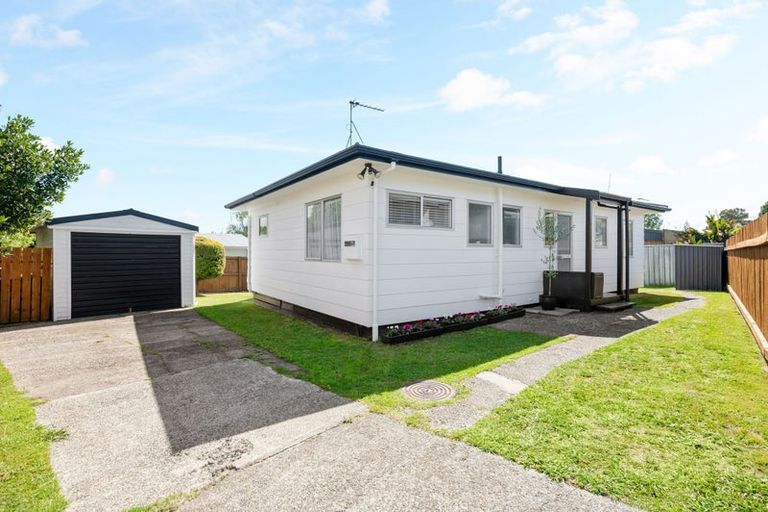 Photo of property in 8c Huia Avenue, Forest Lake, Hamilton, 3200