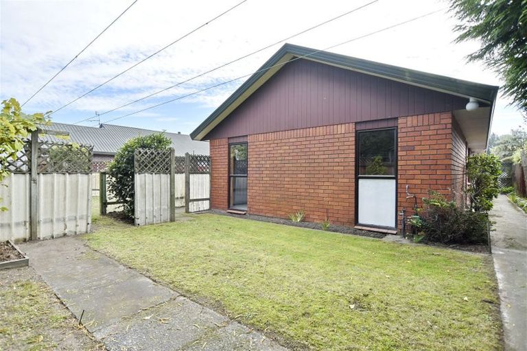 Photo of property in 154 Royal Park Drive, Parklands, Christchurch, 8083