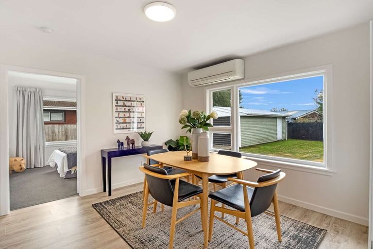 Photo of property in 94 Avondale Road, Avondale, Christchurch, 8061