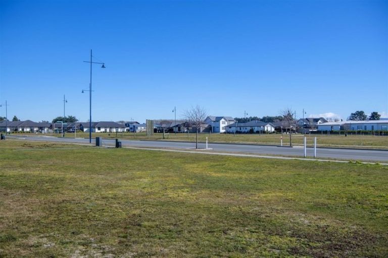 Photo of property in 59 Te Hurunui Drive, Pegasus, 7612