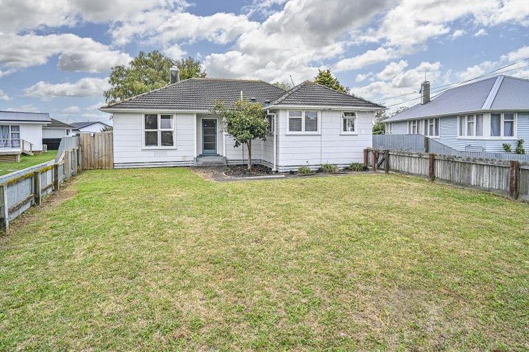 Photo of property in 1023 Bledisloe Street, Raureka, Hastings, 4120