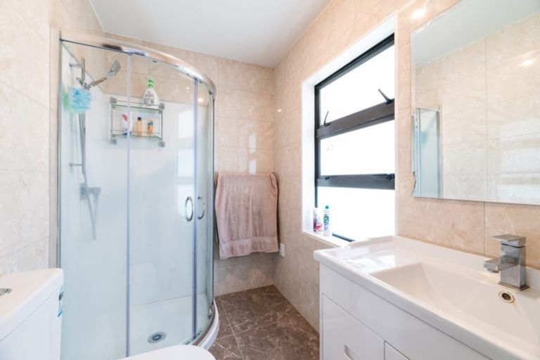 Photo of property in 5a Gordon Road, Papatoetoe, Auckland, 2025