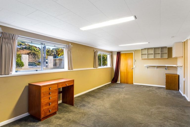 Photo of property in 69 Thomas Street, Stokes Valley, Lower Hutt, 5019