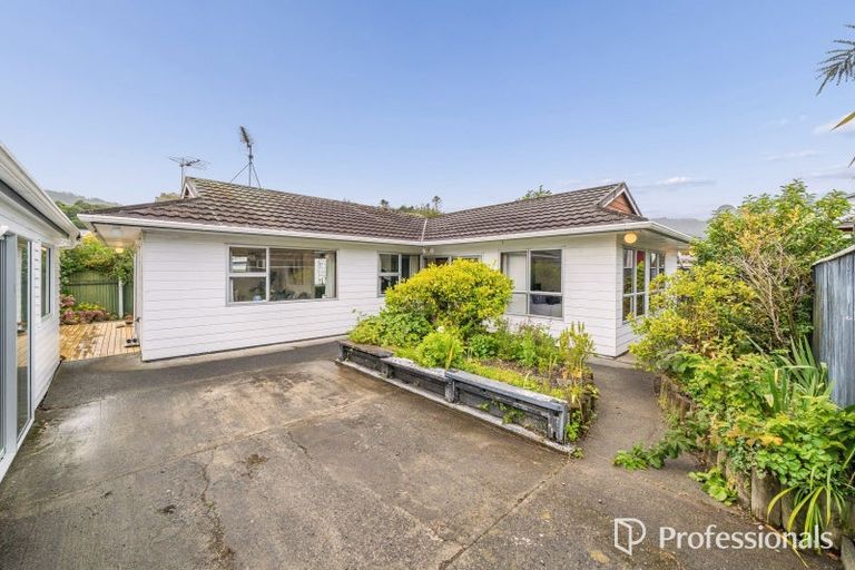 Photo of property in 223b Stokes Valley Road, Stokes Valley, Lower Hutt, 5019
