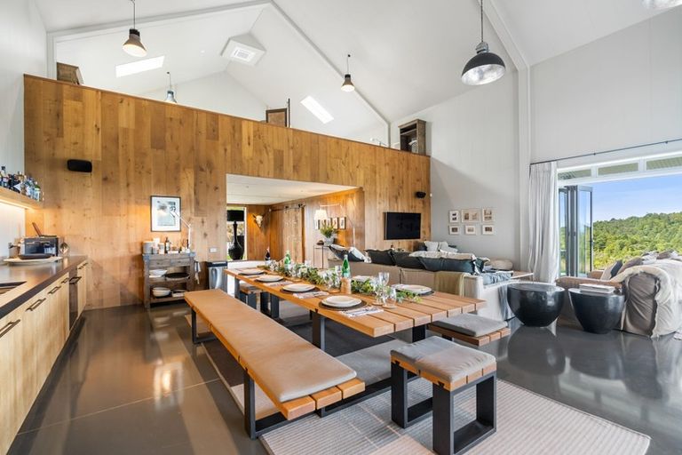 Photo of property in 110 Sandy Bay Farms Road, Matapouri, Whangarei, 0173