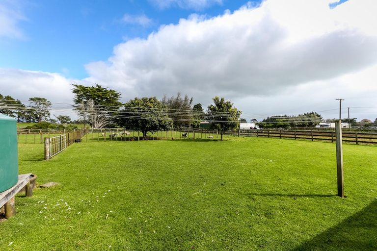 Photo of property in 210 Smart Road, Hillsborough, New Plymouth, 4372