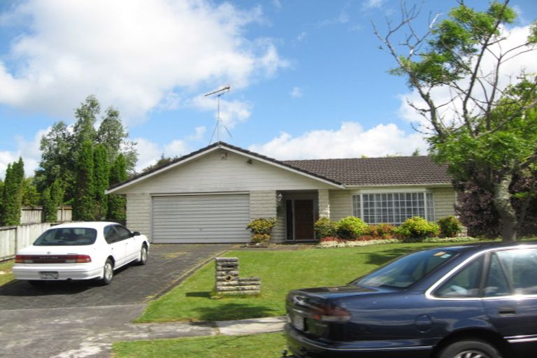 Photo of property in 15 Keywella Drive, Conifer Grove, Takanini, 2112