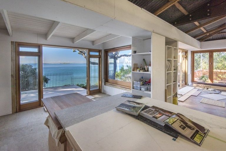 Photo of property in 84a Vauxhall Road, Narrow Neck, Auckland, 0624