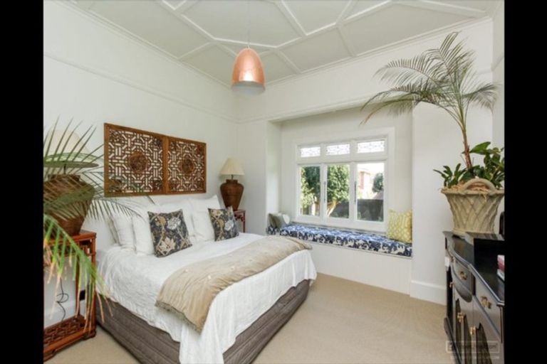 Photo of property in 21 Watson Street, Strandon, New Plymouth, 4312