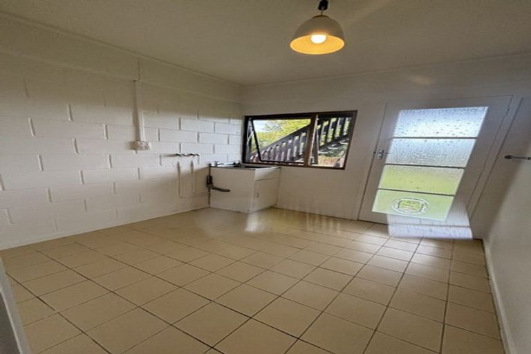 Photo of property in 24 Dallas Place, New Windsor, Auckland, 0600