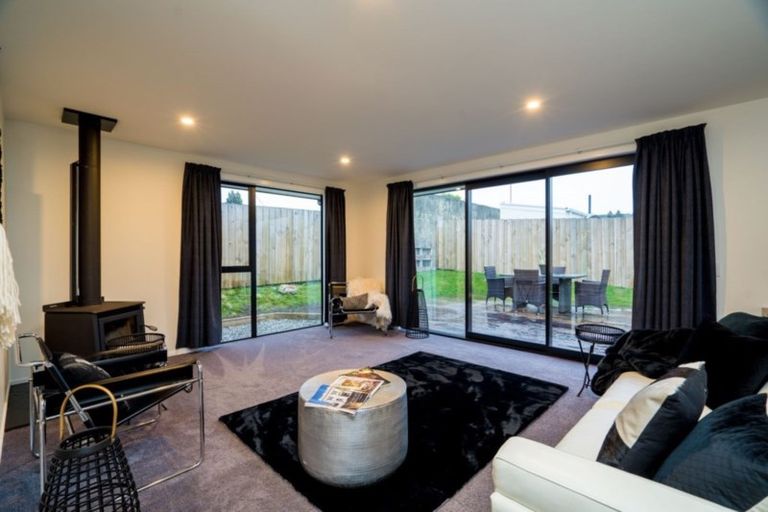 Photo of property in 94 Main Road, Fairfield, Dunedin, 9018