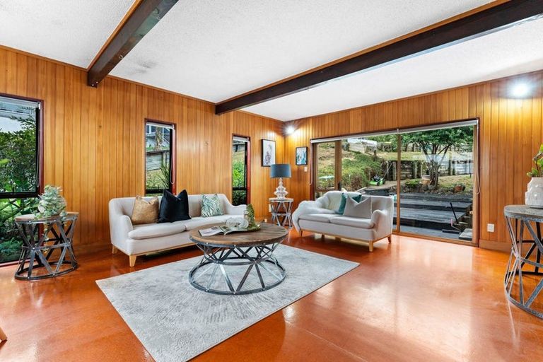 Photo of property in 2 Allender Drive, Torbay, Auckland, 0630