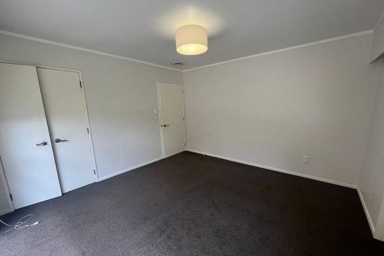 Photo of property in 1/18 Kashmir Road, Glen Eden, Auckland, 0602