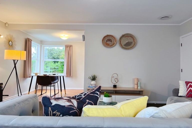 Photo of property in 33 Helena Street, Massey, Auckland, 0614