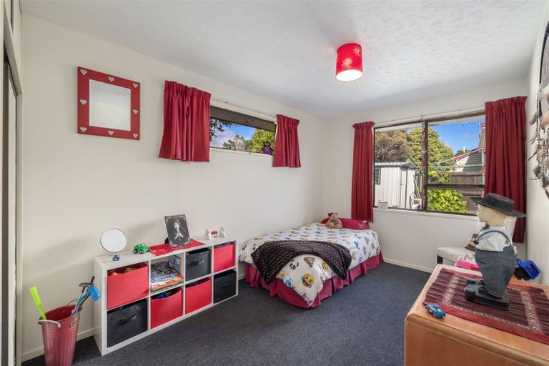 Photo of property in 49 Briarmont Street, Avondale, Christchurch, 8061