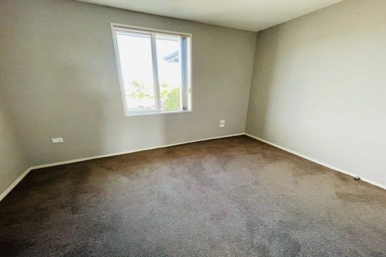 Photo of property in 1/47 Haven Drive, East Tamaki, Auckland, 2013