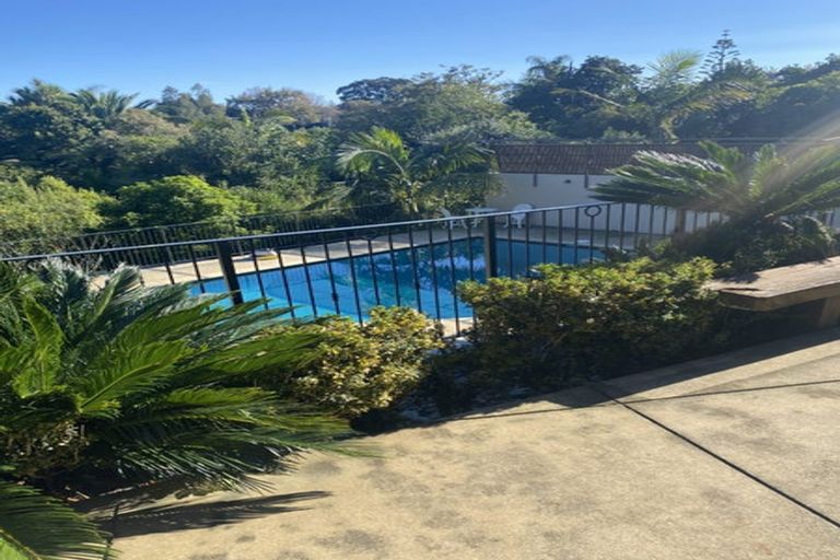Photo of property in 8 Star Place, Cockle Bay, Auckland, 2014
