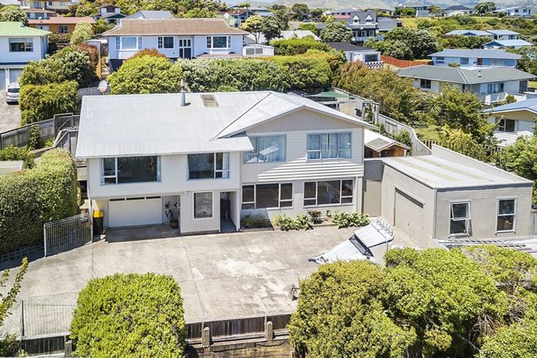 Photo of property in 8 Rothwell Street, Titahi Bay, Porirua, 5022