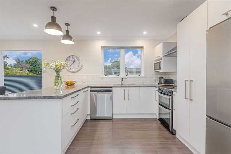 Photo of property in 27 Karamea Crescent, Kelvin Grove, Palmerston North, 4414