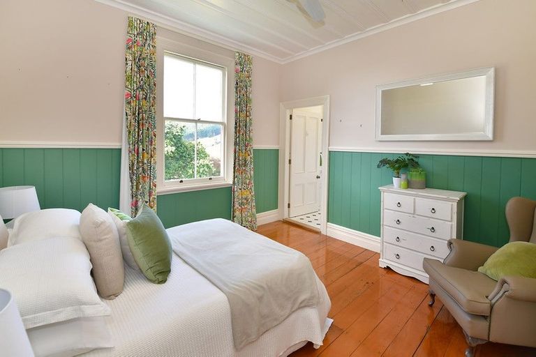 Photo of property in 14 Nelson Street, Helensville, 0800