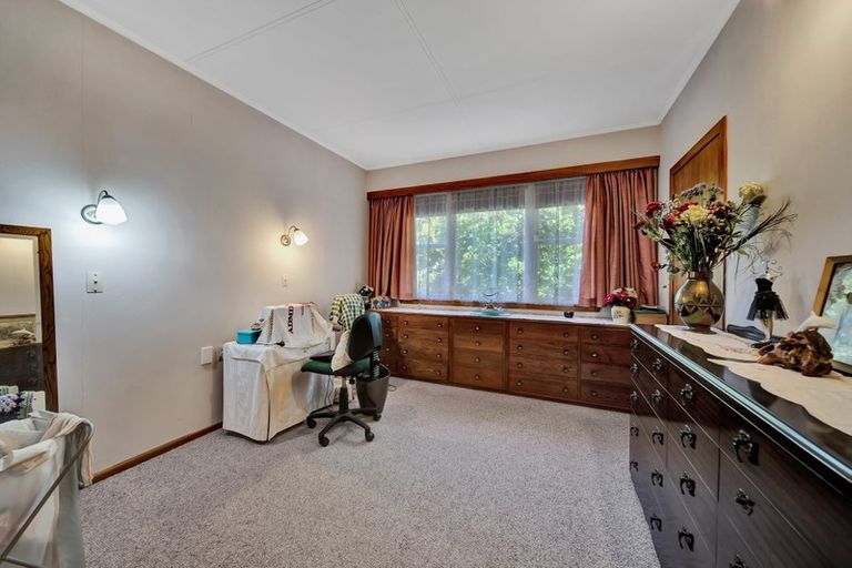 Photo of property in 1 High Road, Hawera, 4610