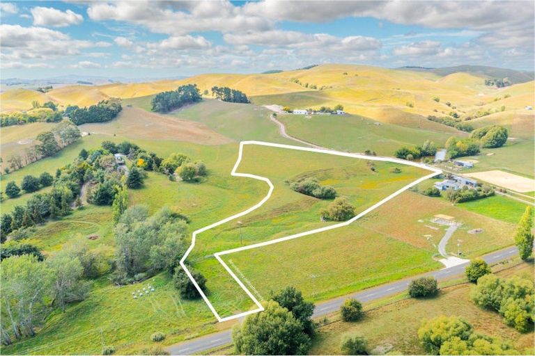 Photo of property in 196 Ireland Road, Waipawa, 4277