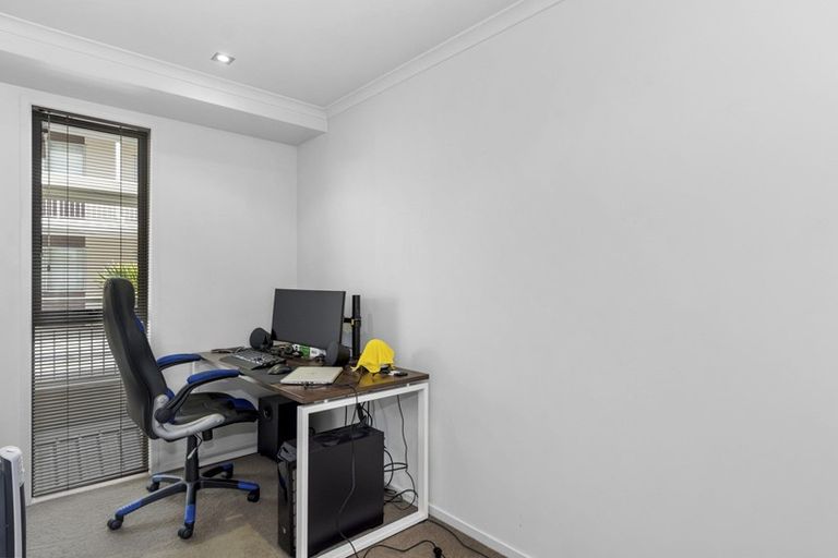 Photo of property in Algarve Apartments, 207/332 Maunganui Road, Mount Maunganui, 3116
