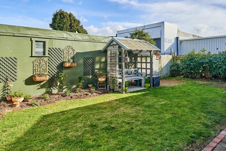 Photo of property in 77 Richmond Street, Petone, Lower Hutt, 5012