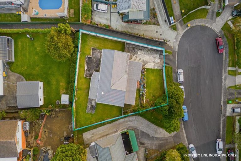 Photo of property in 22 Styca Place, Sunnyvale, Auckland, 0612