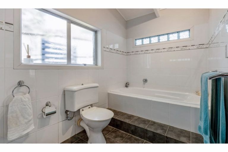 Photo of property in 25 Duncansby Road, Stanmore Bay, Whangaparaoa, 0932