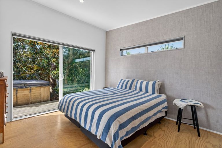 Photo of property in 10 Ti Tree Place, Mangawhai Heads, Mangawhai, 0505