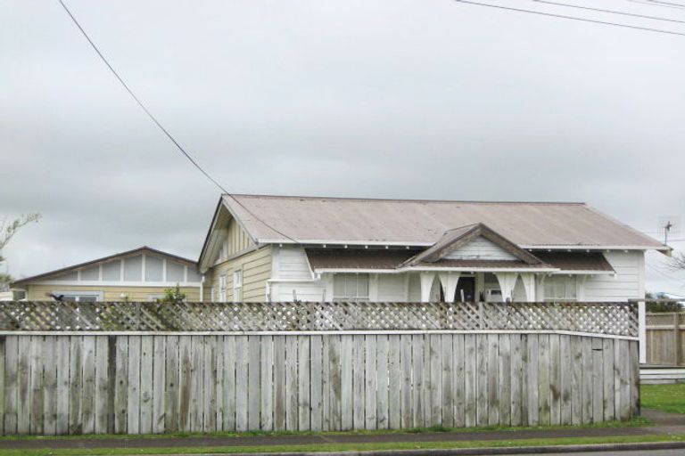 Photo of property in 8 Oriental Street, Welbourn, New Plymouth, 4312