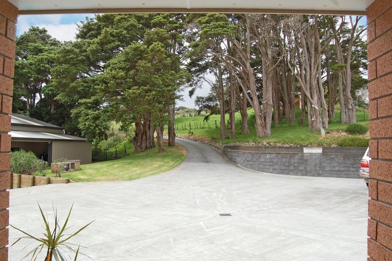 Photo of property in 34 Tawa Avenue, Kaiwaka, 0573
