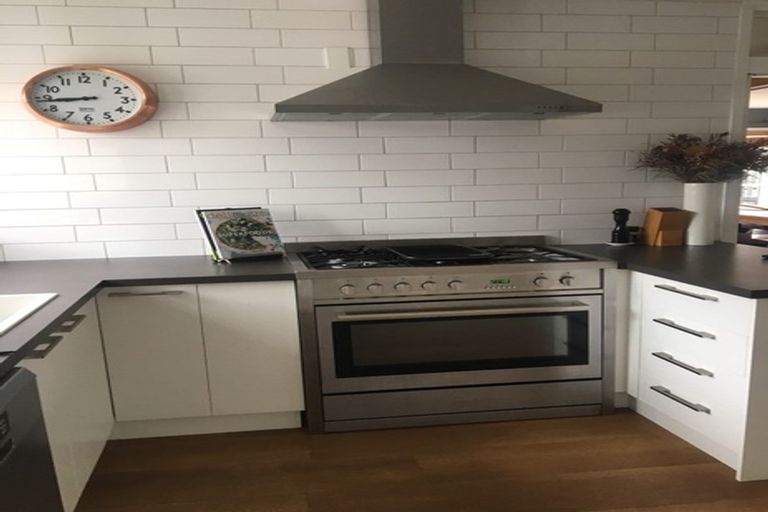 Photo of property in 26 Ravenna Street, Avonhead, Christchurch, 8042