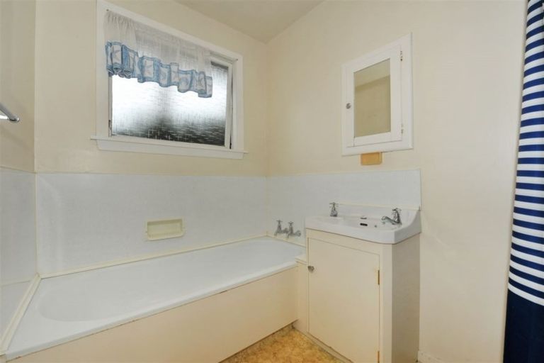 Photo of property in 2/23 Kent Lodge Avenue, Avonhead, Christchurch, 8042