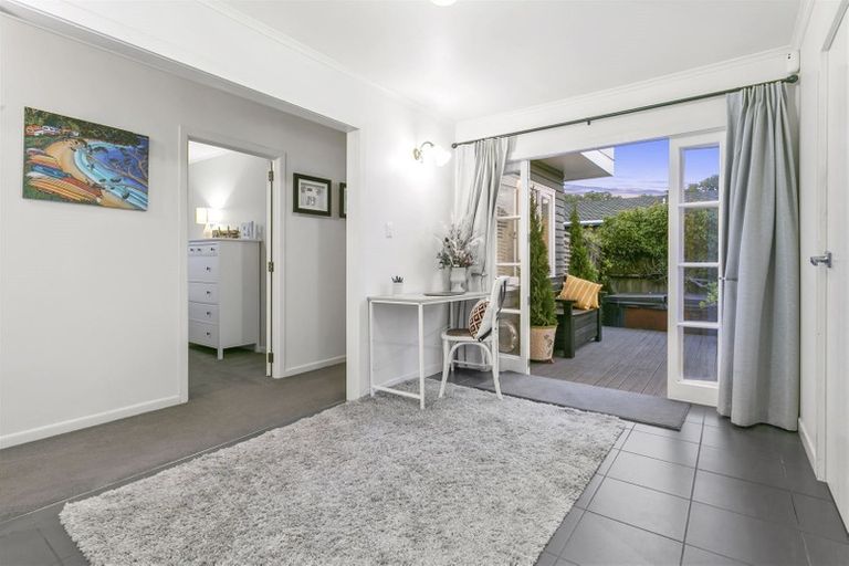 Photo of property in 1/105 Nile Road, Milford, Auckland, 0620