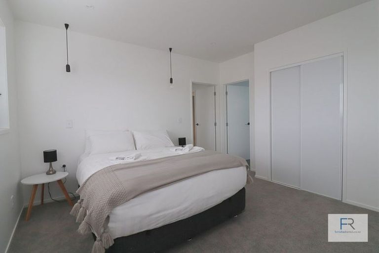 Photo of property in 4 Tapuwae Way, Mangere Bridge, Auckland, 2022