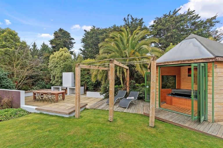 Photo of property in 16 Waitikiri Drive, Parklands, Christchurch, 8083