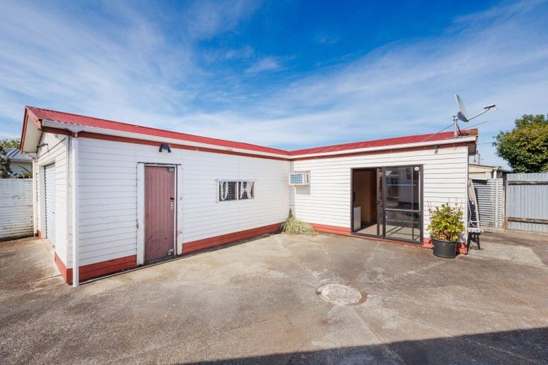 Photo of property in 34 Ruamahanga Crescent, Terrace End, Palmerston North, 4410