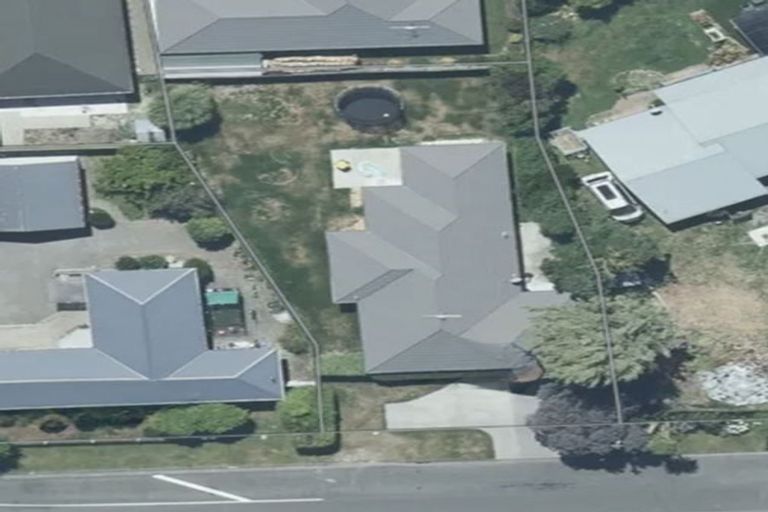 Photo of property in 14 Gladstone Road, Woodend, 7610