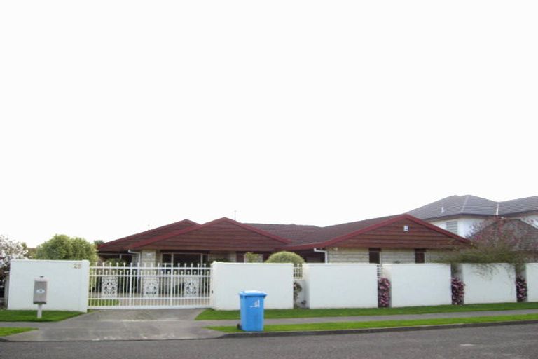 Photo of property in 28 Easton Way, Levin, 5510