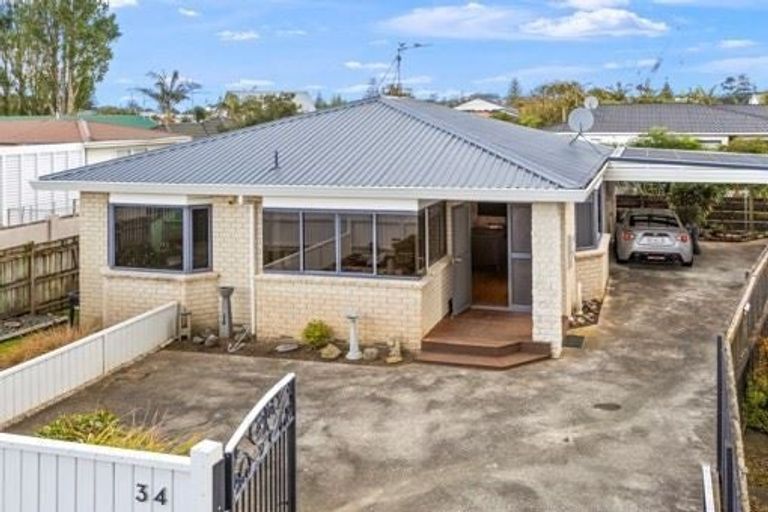 Photo of property in 34 Pine Road, Orewa, 0931