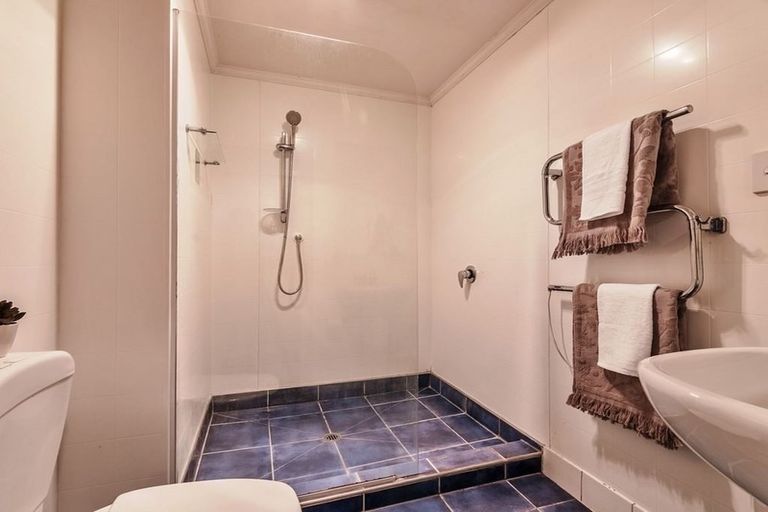 Photo of property in 18 Neplusultra Street, Cromwell, 9310