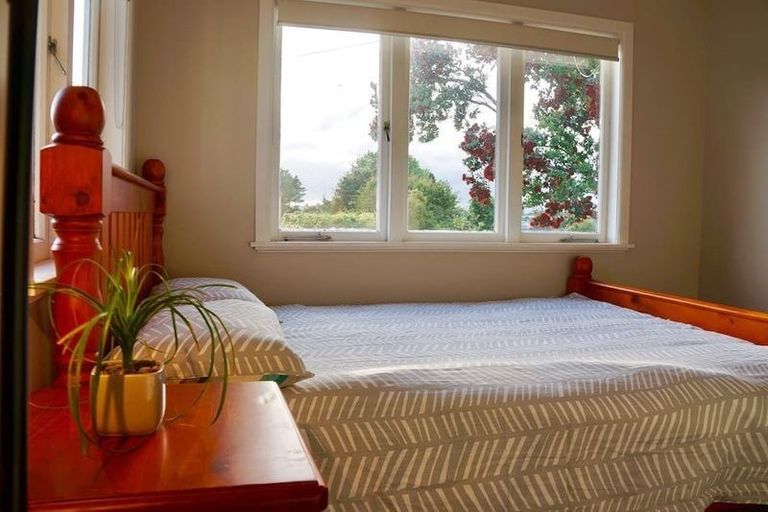 Photo of property in 1a Corrella Road, Belmont, Auckland, 0622