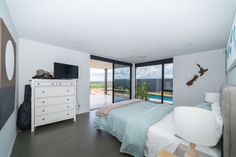 Photo of property in 69 County Heights Drive, Aokautere, Palmerston North, 4471