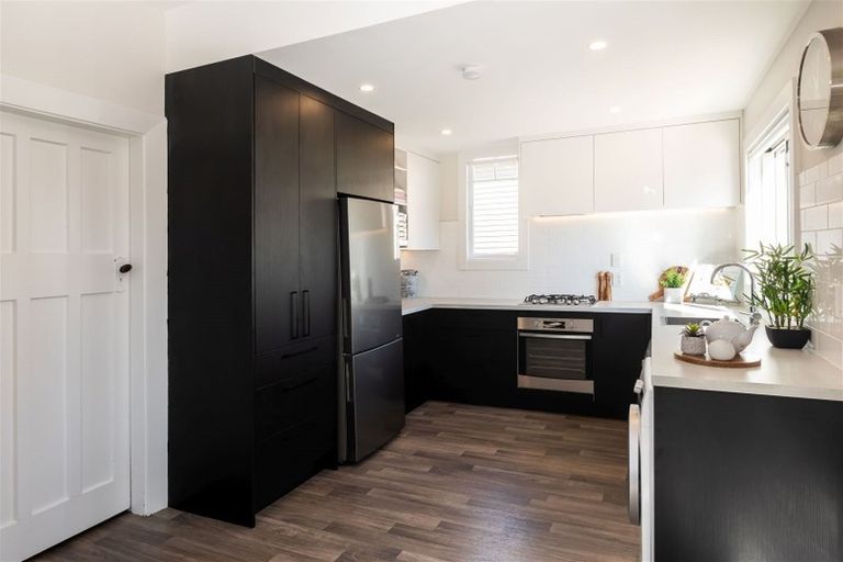 Photo of property in 1/1 Mersey Street, St Albans, Christchurch, 8014