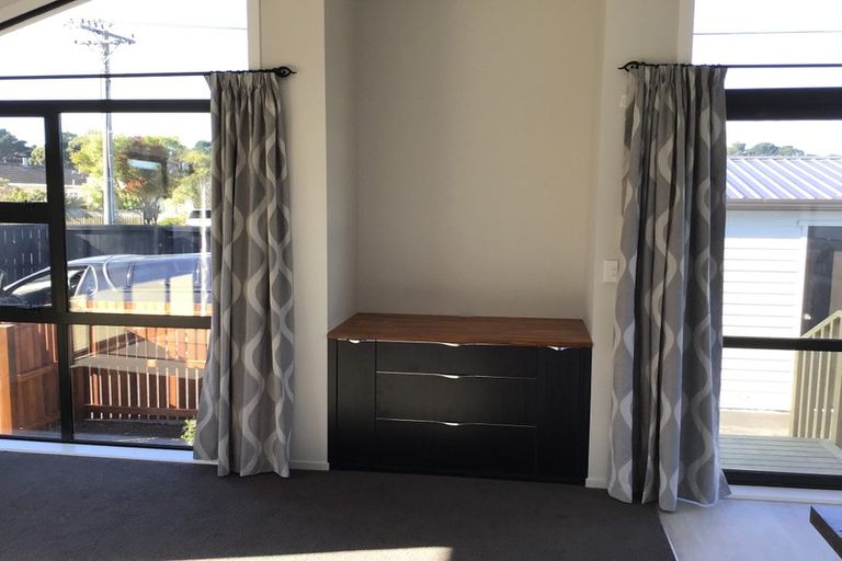 Photo of property in 1/100 Baker Street, New Brighton, Christchurch, 8083