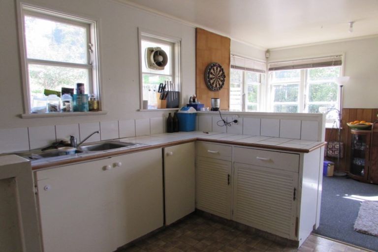 Photo of property in 19 Speargrass Grove, Timberlea, Upper Hutt, 5018
